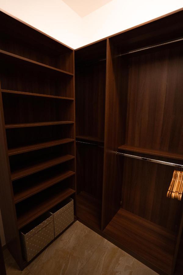 Black Field Apartment Бърно Екстериор снимка
